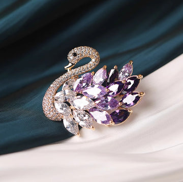 XSB169 - Gemstone Swan Saree Brooch